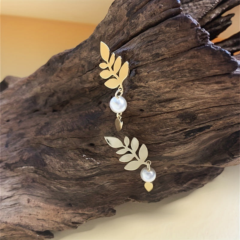 Pearl Leaf Earrings With A Minimalist Chic Design