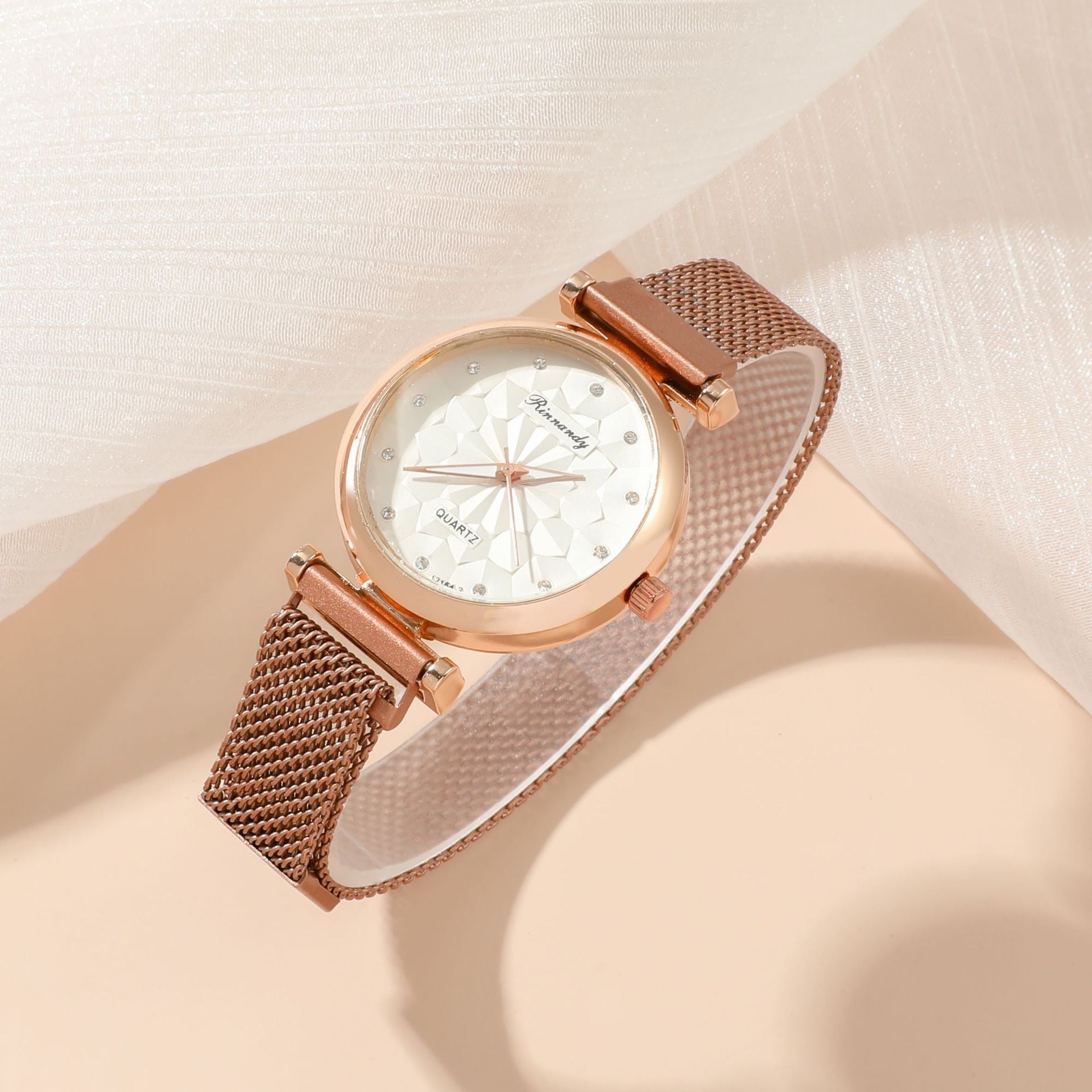Coffret Montre Femme 5 Pièces – Quartz Élégant Cadeau Bijoux